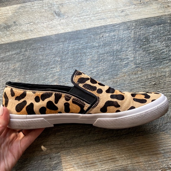 KENNETH COLE Leopard Slip On Shoes - Picture 4 of 9